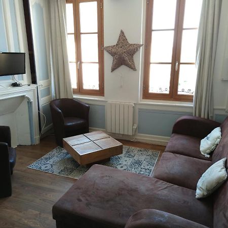 Appartement Le Saint Léonard...Il est bleu à Honfleur Extérieur photo